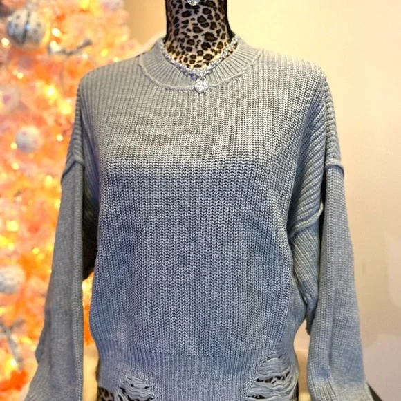 Forever 21 Heather Gray Distressed Crew Neck Sweater - Picture 2 of 5